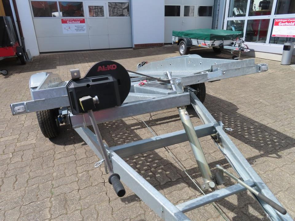 Remorcă transport auto Leih, PKW Anhänger, Autotransporter, Mietanhänger, 100 km/h,: Foto 8 Remorcă transport auto Leih, PKW Anhänger, Autotransporter, Mietanhänger, 100 km/h,: Foto 8