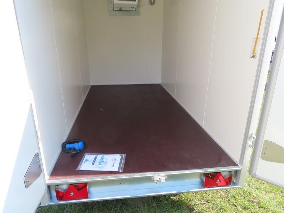 Remorcă frigider Mietanhänger Kühlkoffer Kühlanhänger Leihanhänger: Foto 9 Remorcă frigider Mietanhänger Kühlkoffer Kühlanhänger Leihanhänger: Foto 9