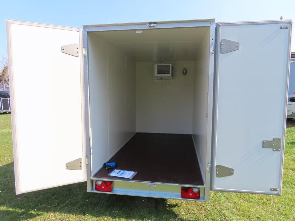 Remorcă frigider Mietanhänger Kühlkoffer Kühlanhänger Leihanhänger: Foto 8 Remorcă frigider Mietanhänger Kühlkoffer Kühlanhänger Leihanhänger: Foto 8