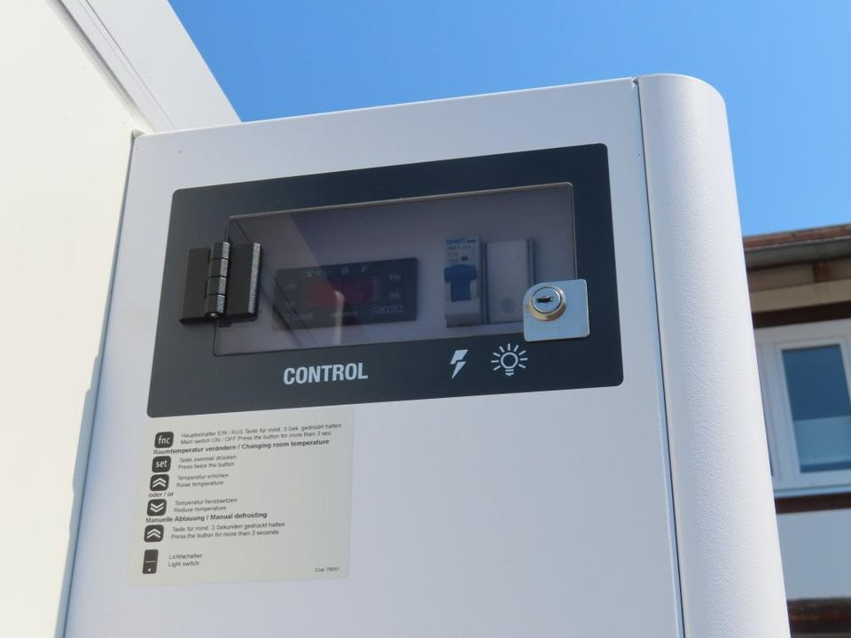 PKW Anhänger, Böckmann, Kühlkoffer,2,7 to. sofort - Remorcă frigider: Foto 4 PKW Anhänger, Böckmann, Kühlkoffer,2,7 to. sofort - Remorcă frigider: Foto 4