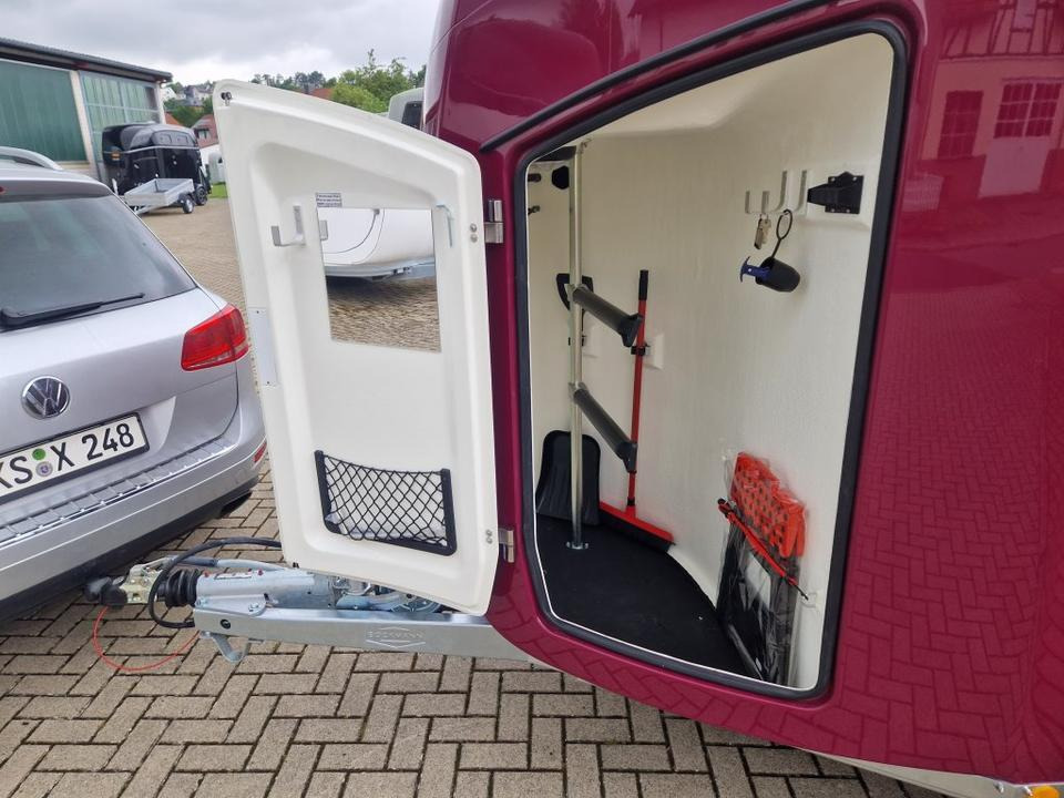 Pferdeanhänger Böckmann Comfort, Sattelk,Aluboden 100 km/h - Remorcă transport cai: Foto 4 Pferdeanhänger Böckmann Comfort, Sattelk,Aluboden 100 km/h - Remorcă transport cai: Foto 4
