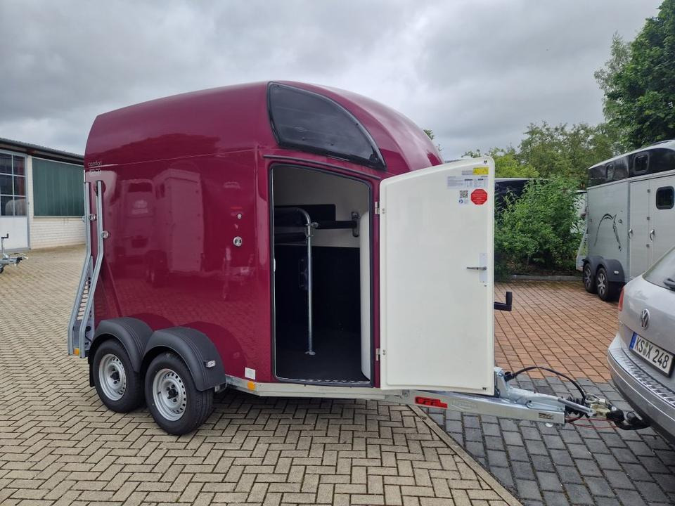 Pferdeanhänger Böckmann Comfort, Sattelk,Aluboden 100 km/h - Remorcă transport cai: Foto 2 Pferdeanhänger Böckmann Comfort, Sattelk,Aluboden 100 km/h - Remorcă transport cai: Foto 2