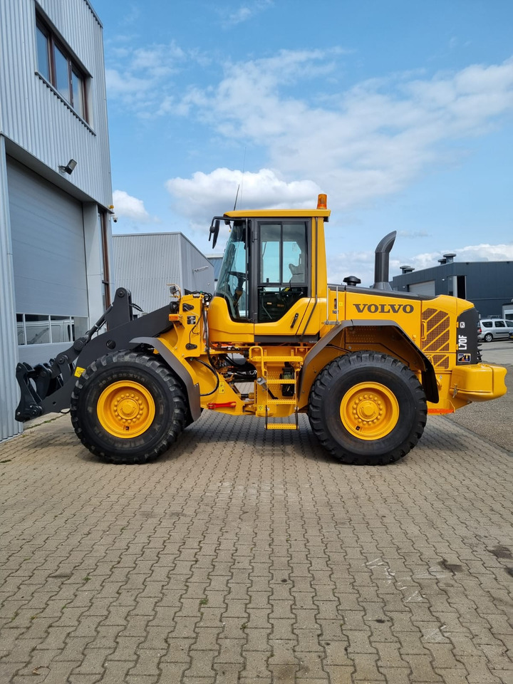 VOLVO L70F 2009 with new engine - Încărcător frontal pe pneuri: Foto 4 VOLVO L70F 2009 with new engine - Încărcător frontal pe pneuri: Foto 4