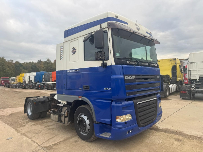 DAF 105 XF 460 Space Cab (GOOD CONDITION / BON ETAT) - Cap tractor: Foto 3 DAF 105 XF 460 Space Cab (GOOD CONDITION / BON ETAT) - Cap tractor: Foto 3