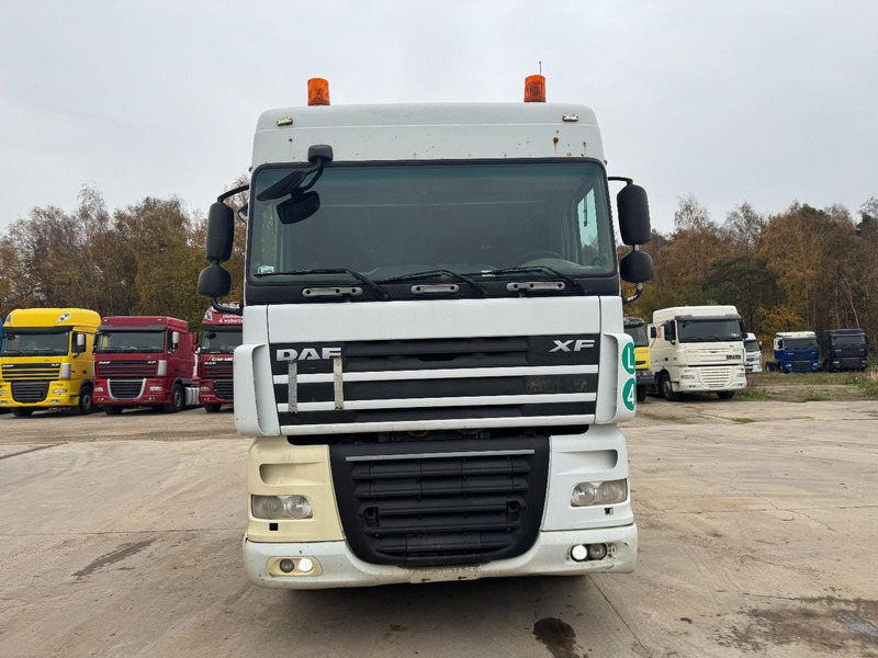 DAF 105 XF 460 Space Cab (GOOD CONDITION / BON ETAT) - Cap tractor: Foto 2 DAF 105 XF 460 Space Cab (GOOD CONDITION / BON ETAT) - Cap tractor: Foto 2