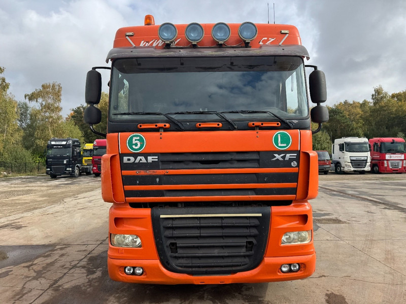 DAF 105 XF 460 Space Cab (MANUAL GEARBOX / BOITE MANUELLE) - Cap tractor: Foto 2 DAF 105 XF 460 Space Cab (MANUAL GEARBOX / BOITE MANUELLE) - Cap tractor: Foto 2