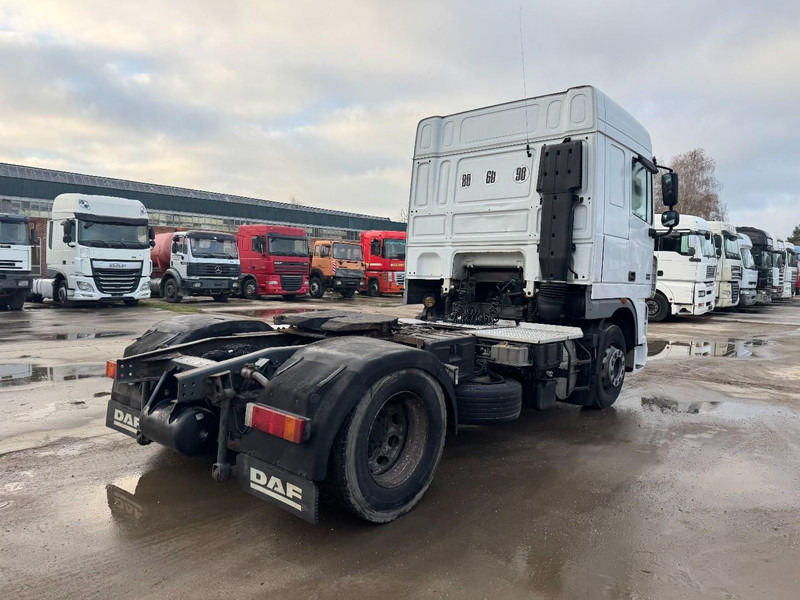 DAF 105 XF 460 Space Cab (MANUAL GEARBOX / BOITE MANUELLE / PERFECT CONDITION) - Cap tractor: Foto 5 DAF 105 XF 460 Space Cab (MANUAL GEARBOX / BOITE MANUELLE / PERFECT CONDITION) - Cap tractor: Foto 5