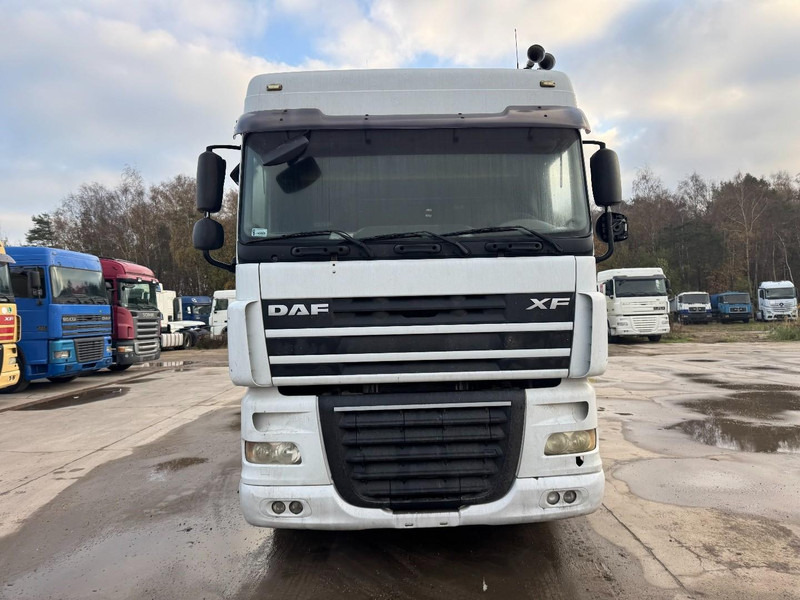 DAF 105 XF 460 Space Cab (MANUAL GEARBOX / BOITE MANUELLE / PERFECT CONDITION) - Cap tractor: Foto 2 DAF 105 XF 460 Space Cab (MANUAL GEARBOX / BOITE MANUELLE / PERFECT CONDITION) - Cap tractor: Foto 2