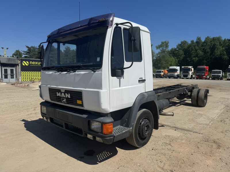MAN 12.224 (MANUAL GEARBOX / EURO 2 / BELGIAN TRUCK IN GOOD CONDITION !!!) - Camion şasiu: Foto 1 MAN 12.224 (MANUAL GEARBOX / EURO 2 / BELGIAN TRUCK IN GOOD CONDITION !!!) - Camion şasiu: Foto 1