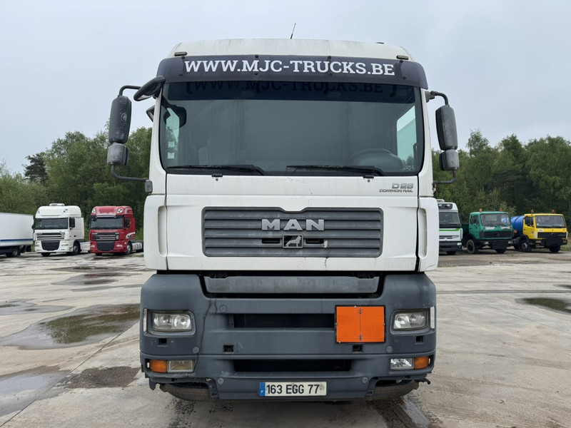 MAN TGA 33.480 (MANUAL GEARBOX / BOITE MANUELLE / 6X4 / CAMION FRANCAIS EN BON ETAT !) - Camion şasiu: Foto 2 MAN TGA 33.480 (MANUAL GEARBOX / BOITE MANUELLE / 6X4 / CAMION FRANCAIS EN BON ETAT !) - Camion şasiu: Foto 2