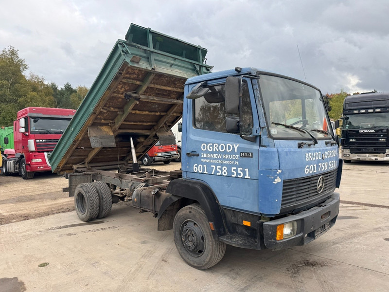 Mercedes-Benz SK 814 (6 CYLINDER / STEEL SUSPENSION / MANUAL PUMP / 3-SIDE TIPPER) - Camion basculantă: Foto 3 Mercedes-Benz SK 814 (6 CYLINDER / STEEL SUSPENSION / MANUAL PUMP / 3-SIDE TIPPER) - Camion basculantă: Foto 3