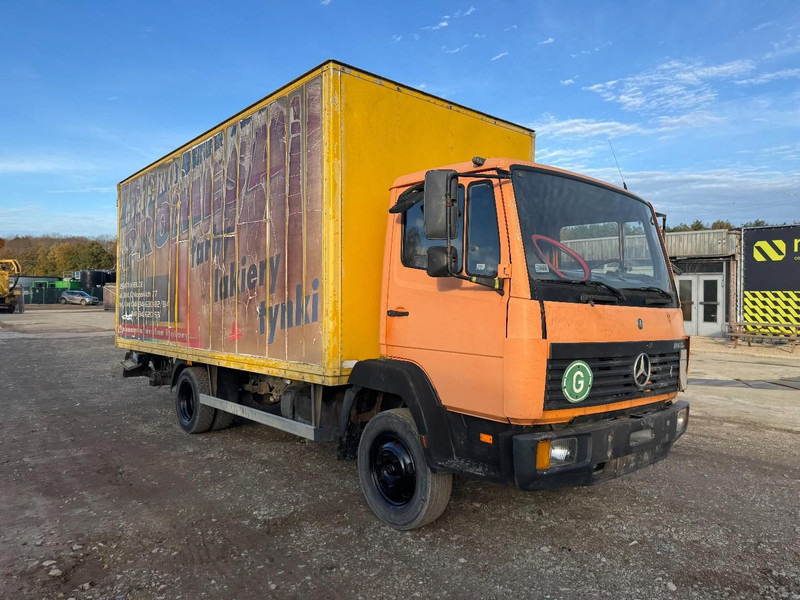 Mercedes-Benz SK 814 (STEEL SUSPENSION & MANUAL GEARBOX / SUSPENSION LAMES & BOITE MANUELLE) - Camion furgon: Foto 3 Mercedes-Benz SK 814 (STEEL SUSPENSION & MANUAL GEARBOX / SUSPENSION LAMES & BOITE MANUELLE) - Camion furgon: Foto 3