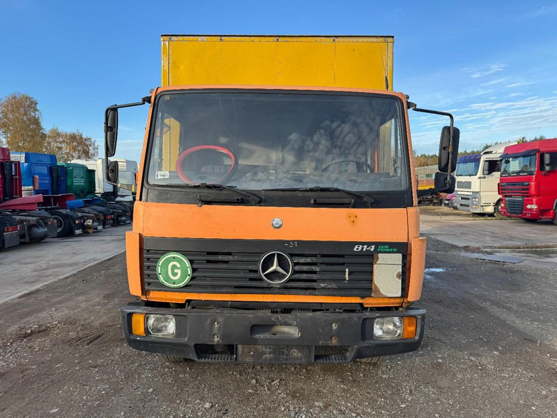 Mercedes-Benz SK 814 (STEEL SUSPENSION & MANUAL GEARBOX / SUSPENSION LAMES & BOITE MANUELLE) - Camion furgon: Foto 2 Mercedes-Benz SK 814 (STEEL SUSPENSION & MANUAL GEARBOX / SUSPENSION LAMES & BOITE MANUELLE) - Camion furgon: Foto 2
