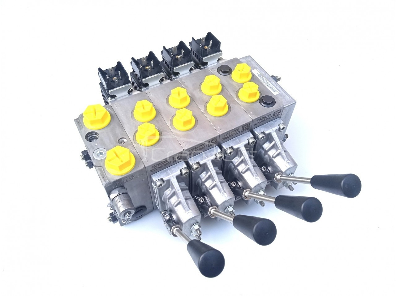 Rozdzielacz Danfoss PVG32 - 4 sekcje - Supapa hidraulica pentru Macara montată: Foto 1 Rozdzielacz Danfoss PVG32 - 4 sekcje - Supapa hidraulica pentru Macara montată: Foto 1