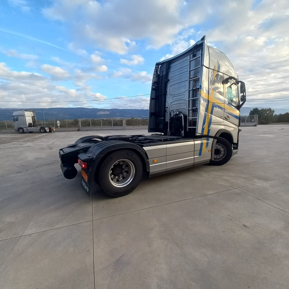 VOLVO FH16 750 - Cap tractor: Foto 5 VOLVO FH16 750 - Cap tractor: Foto 5