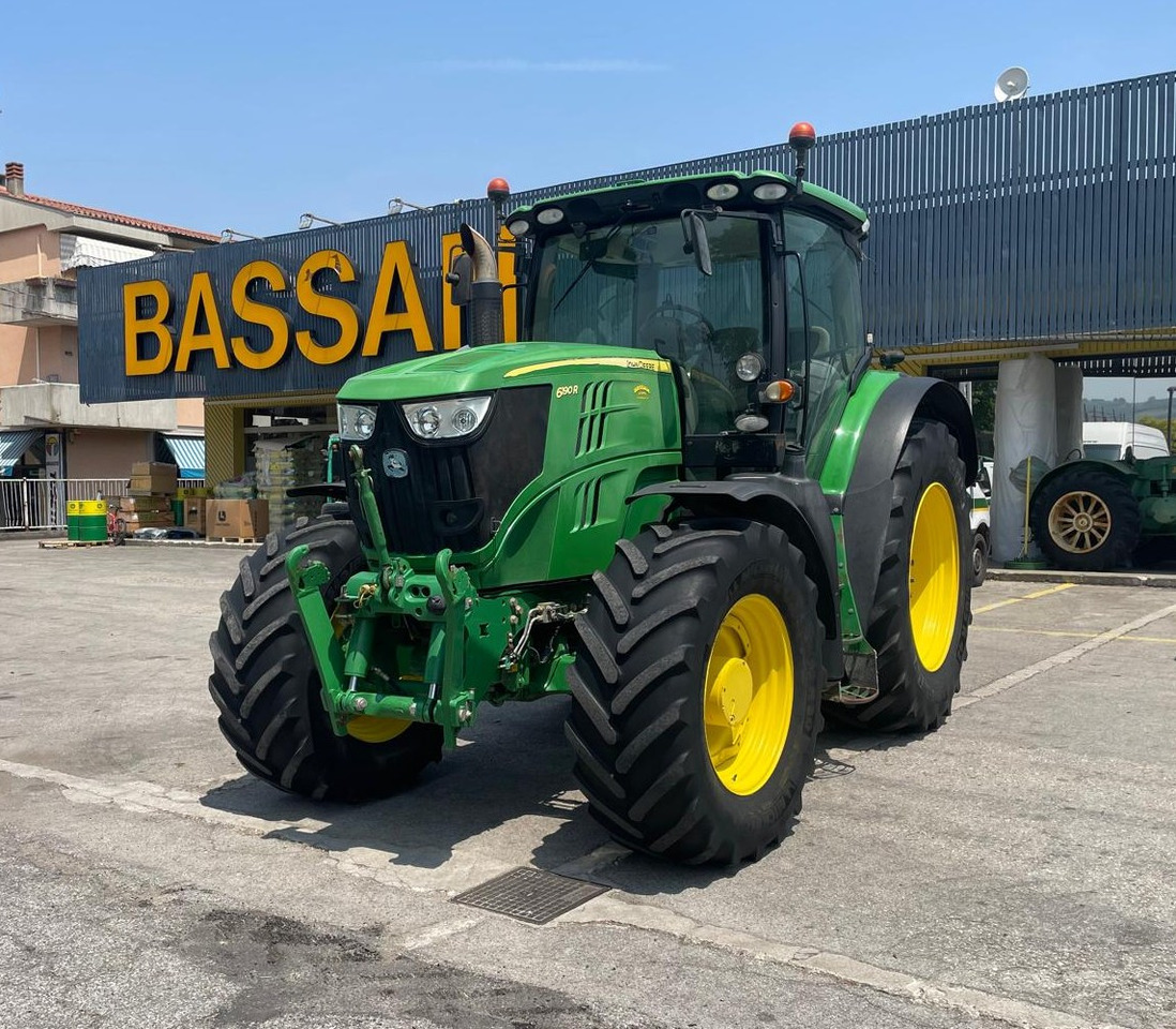 JOHN DEERE 6190 R - Tractor agricol: Foto 1 JOHN DEERE 6190 R - Tractor agricol: Foto 1
