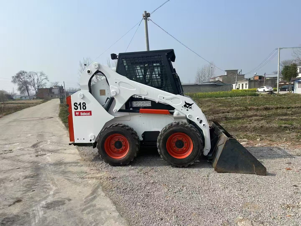 BOBCAT S18 - Mini încărcător: Foto 3 BOBCAT S18 - Mini încărcător: Foto 3