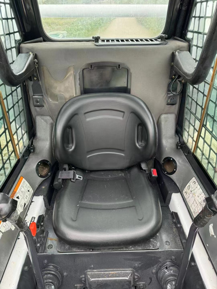 BOBCAT S185 - Mini încărcător: Foto 5 BOBCAT S185 - Mini încărcător: Foto 5