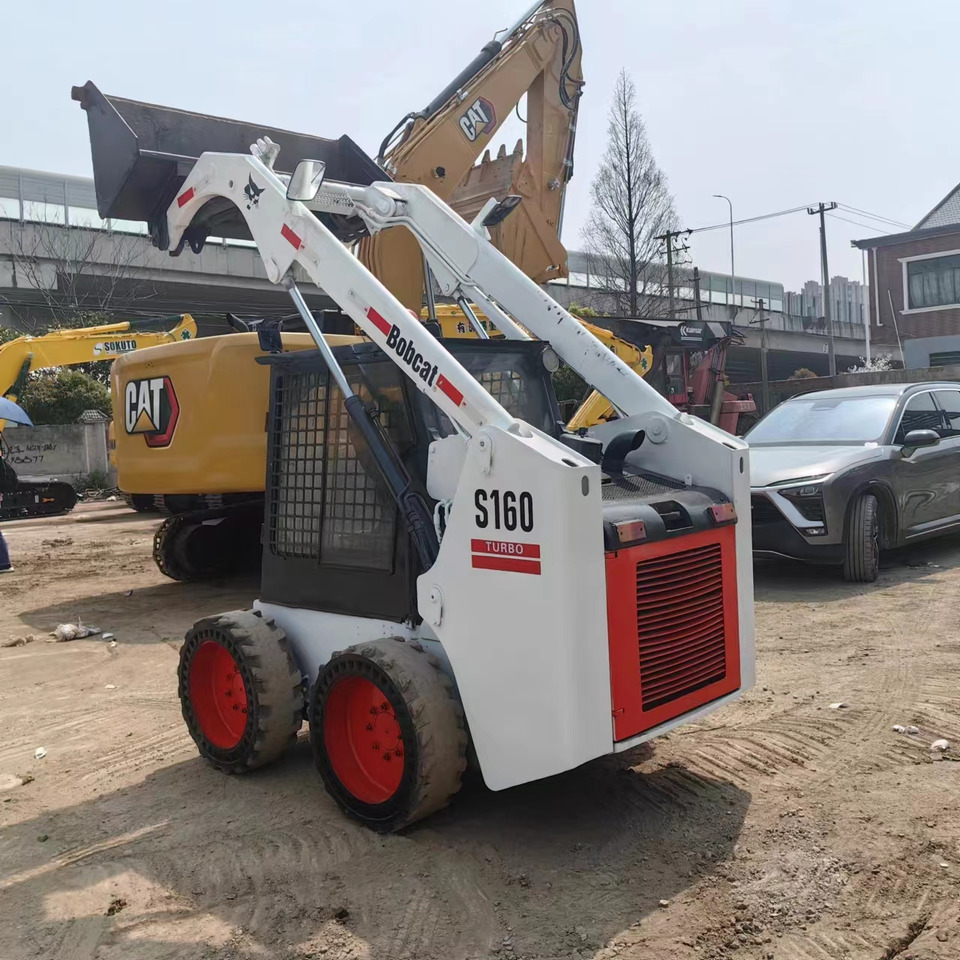 BOBCAT s160 - Mini încărcător: Foto 4 BOBCAT s160 - Mini încărcător: Foto 4