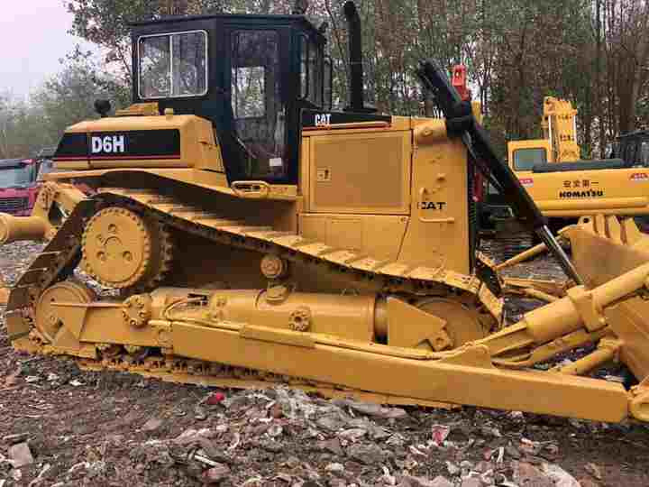CAT High Quality Used Machinery , Original D6h Cat Bulldozer , Winch Attached Cat Bulldozer - Buldozer: Foto 2 CAT High Quality Used Machinery , Original D6h Cat Bulldozer , Winch Attached Cat Bulldozer - Buldozer: Foto 2