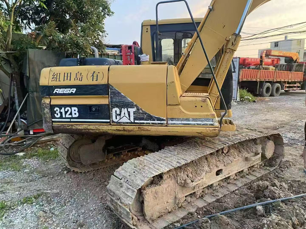 CATERPILLAR 312B - Excavator: Foto 1 CATERPILLAR 312B - Excavator: Foto 1