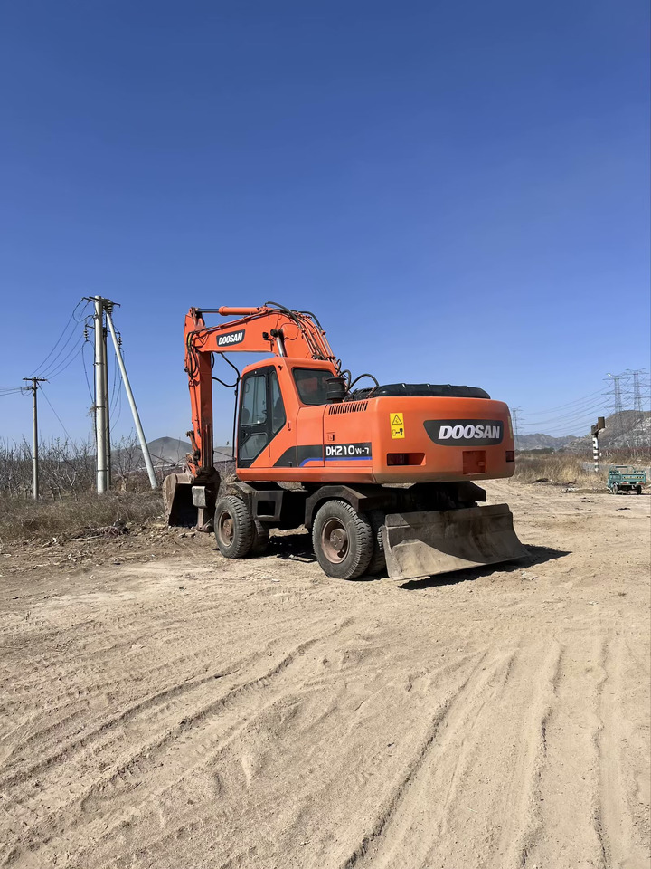 DOOSAN 210w - Excavator pe roţi: Foto 5 DOOSAN 210w - Excavator pe roţi: Foto 5