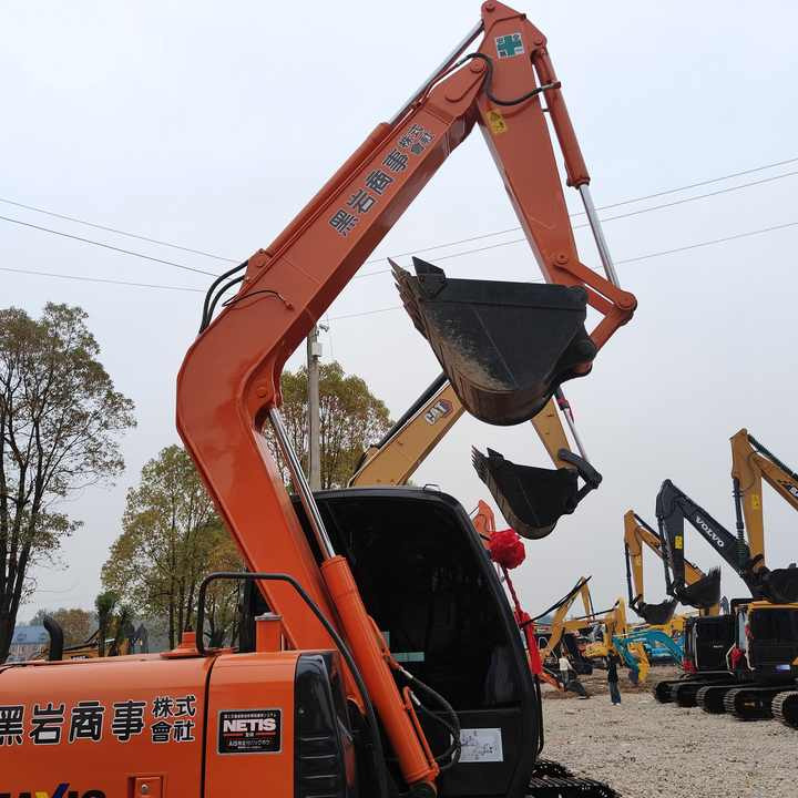 HITACHI ZX70 Original Japan Surplus Hitachi ZX70 for Sale - Excavator pe şenile: Foto 3 HITACHI ZX70 Original Japan Surplus Hitachi ZX70 for Sale - Excavator pe şenile: Foto 3