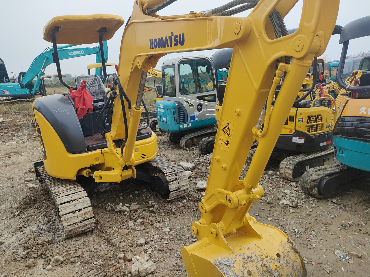 KOMATSU PC35 - Mini excavator: Foto 5 KOMATSU PC35 - Mini excavator: Foto 5