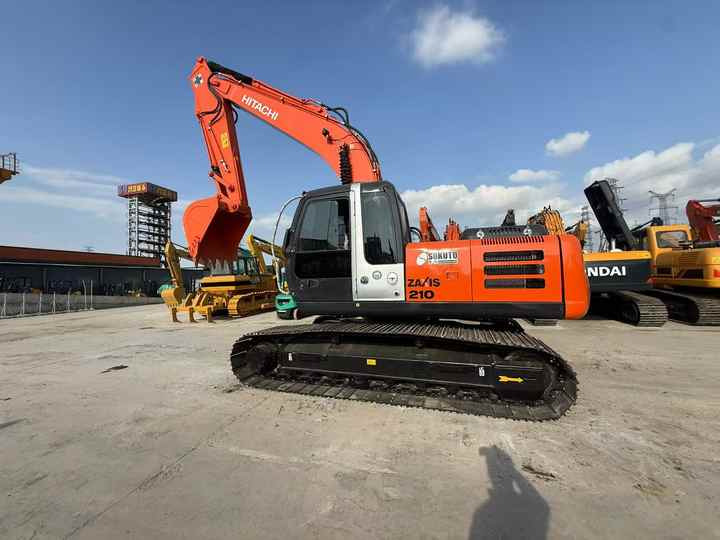 Original Used Hitachi Zx210-3G Excavator 21 Ton Large Excavator Digger With Cheap Price - Excavator pe şenile: Foto 4 Original Used Hitachi Zx210-3G Excavator 21 Ton Large Excavator Digger With Cheap Price - Excavator pe şenile: Foto 4