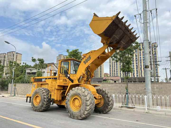 Used CAT 980f 980g 980c Wheel Loader Second Hand Condition CAT 966H 966F 966E 966G Front Loaders for Sale - Încărcător frontal pe pneuri: Foto 5 Used CAT 980f 980g 980c Wheel Loader Second Hand Condition CAT 966H 966F 966E 966G Front Loaders for Sale - Încărcător frontal pe pneuri: Foto 5