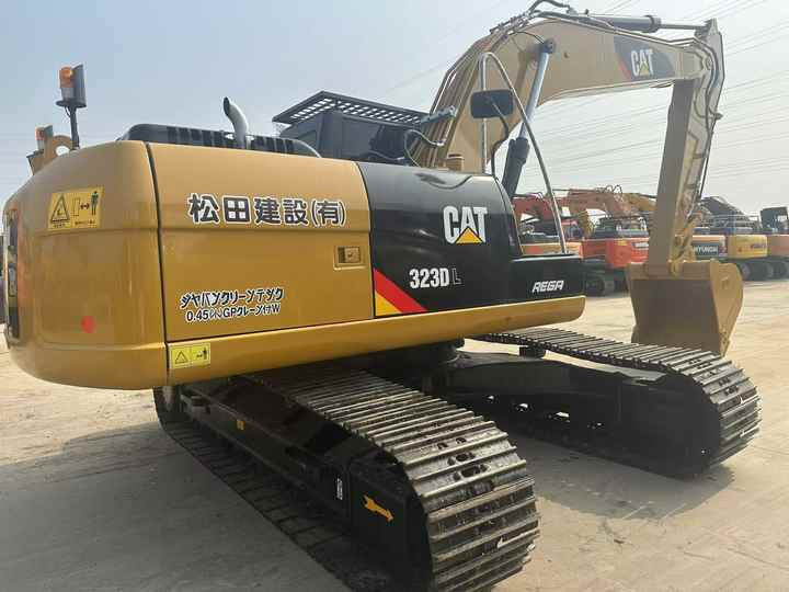 Excavator Used Cat323D Model Excavator Second Hand Machine Popular Brand Japan Cat Hydraulic Machinery [ Copy ]: Foto 6