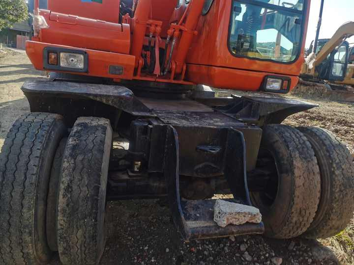Used Digger Doosan Dh150w-7 Construction Machinery Construction Digger Used Doosan Dh150w-7 Cheap Excavator - Excavator pe şenile: Foto 3 Used Digger Doosan Dh150w-7 Construction Machinery Construction Digger Used Doosan Dh150w-7 Cheap Excavator - Excavator pe şenile: Foto 3