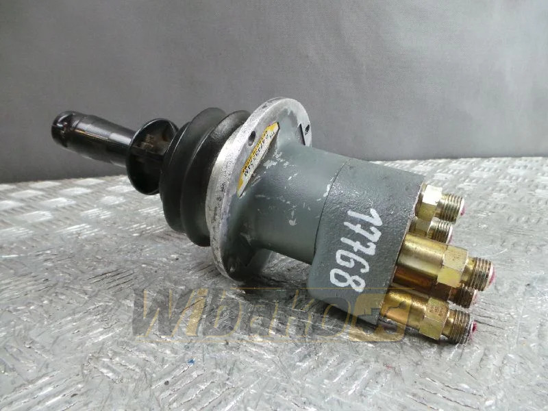 Case 1088 P4743324M - Supapa hidraulica pentru Utilaje constructii: Foto 1 Case 1088 P4743324M - Supapa hidraulica pentru Utilaje constructii: Foto 1