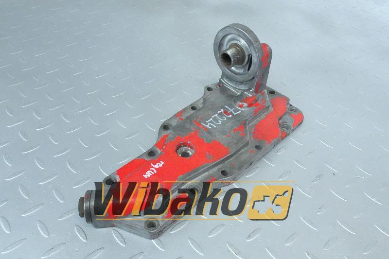 Oil filter bracket Cummins 3902295 - Filtru de ulei pentru Utilaje constructii: Foto 1 Oil filter bracket Cummins 3902295 - Filtru de ulei pentru Utilaje constructii: Foto 1