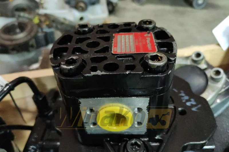 Poclain 50241317 W3943531 / A4000024 - Pompa hidraulica pentru Utilaje constructii: Foto 1 Poclain 50241317 W3943531 / A4000024 - Pompa hidraulica pentru Utilaje constructii: Foto 1