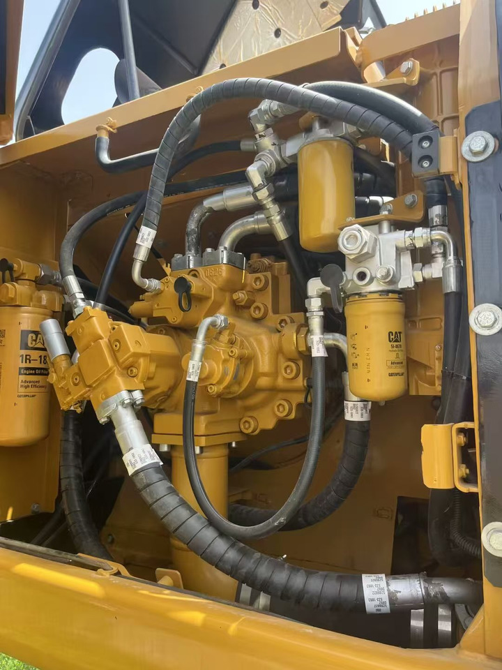Leasing de CATERPILLAR 330D2 CATERPILLAR 330D2: Foto 8