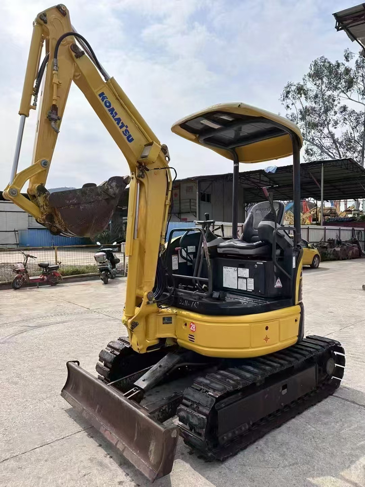 KOMATSU 2-ton - Mini excavator: Foto 3 KOMATSU 2-ton - Mini excavator: Foto 3