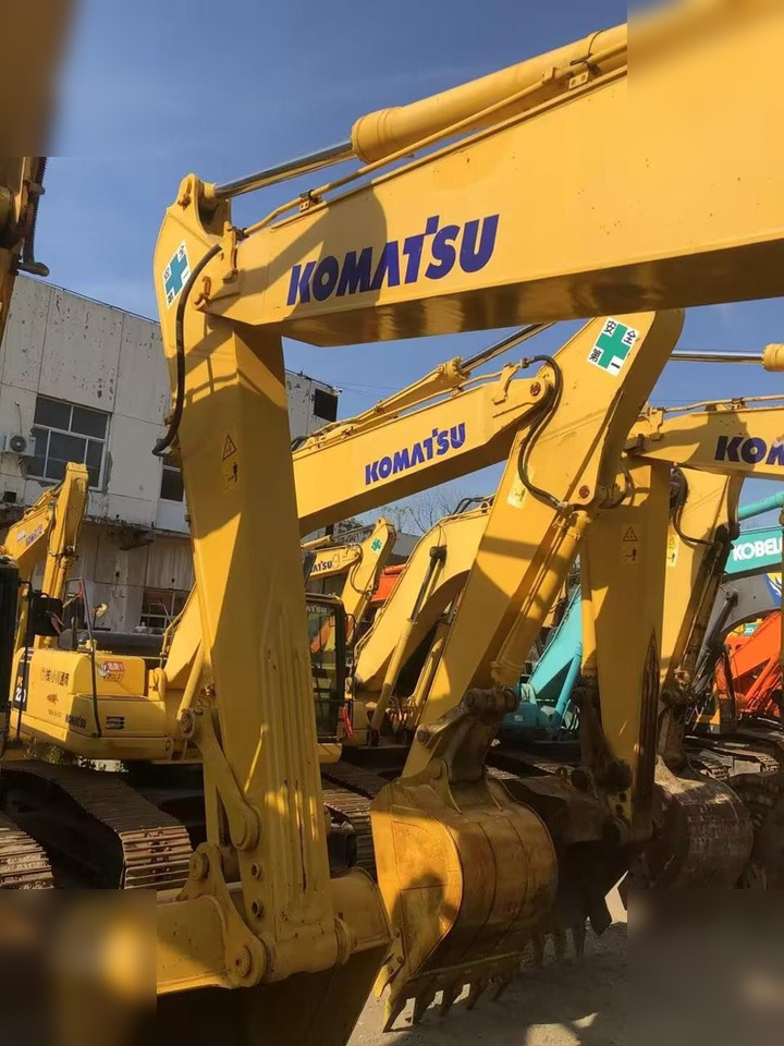 Excavator pe şenile KOMATSU PC220-8: Foto 16