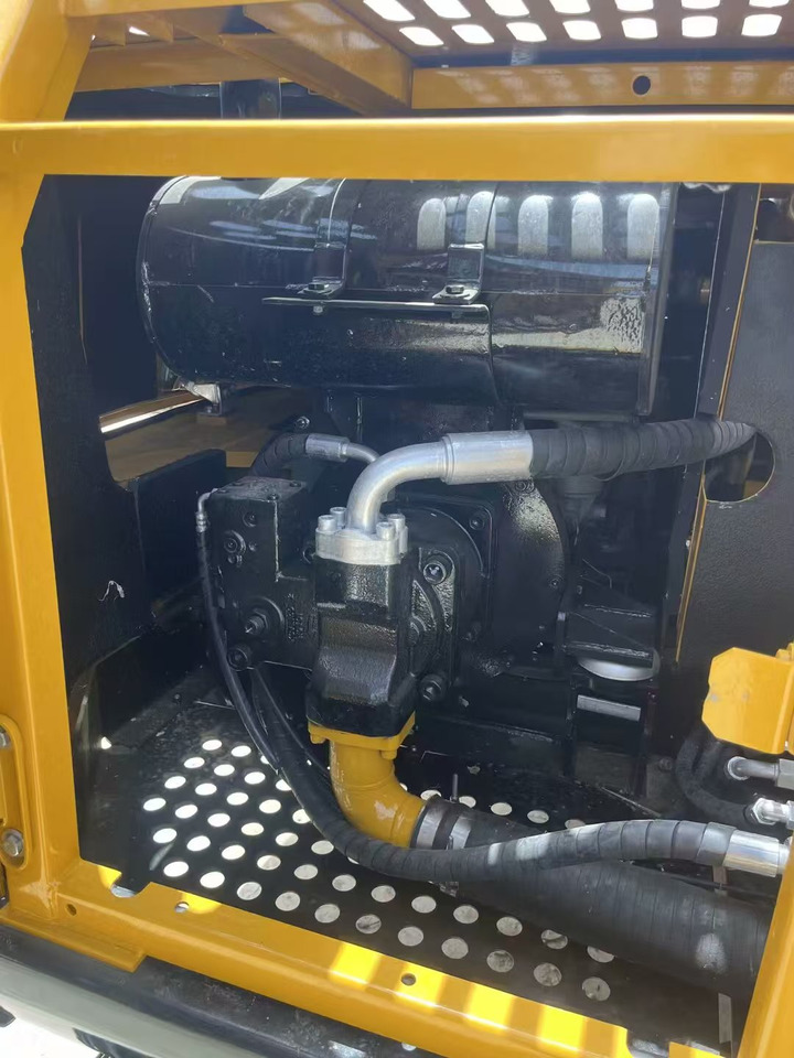 Excavator pe şenile SANY SY95c-9: Foto 7