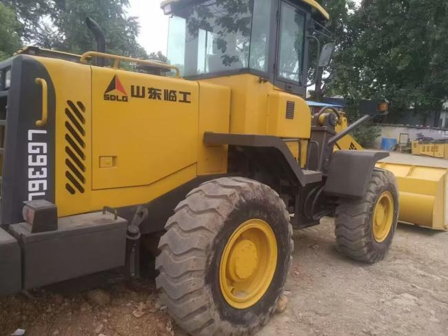 SDLG 956l - Încărcător frontal pe pneuri: Foto 1 SDLG 956l - Încărcător frontal pe pneuri: Foto 1