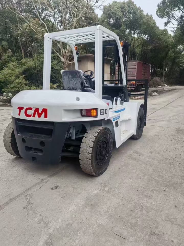 TCM 6-TON - Platformă verticală: Foto 2 TCM 6-TON - Platformă verticală: Foto 2