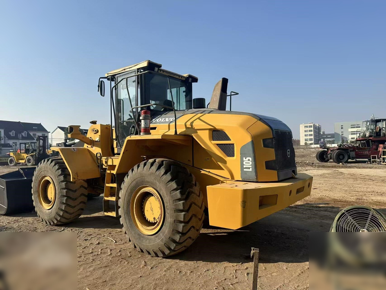 VOLVO L105 - Încărcător frontal pe pneuri: Foto 3 VOLVO L105 - Încărcător frontal pe pneuri: Foto 3