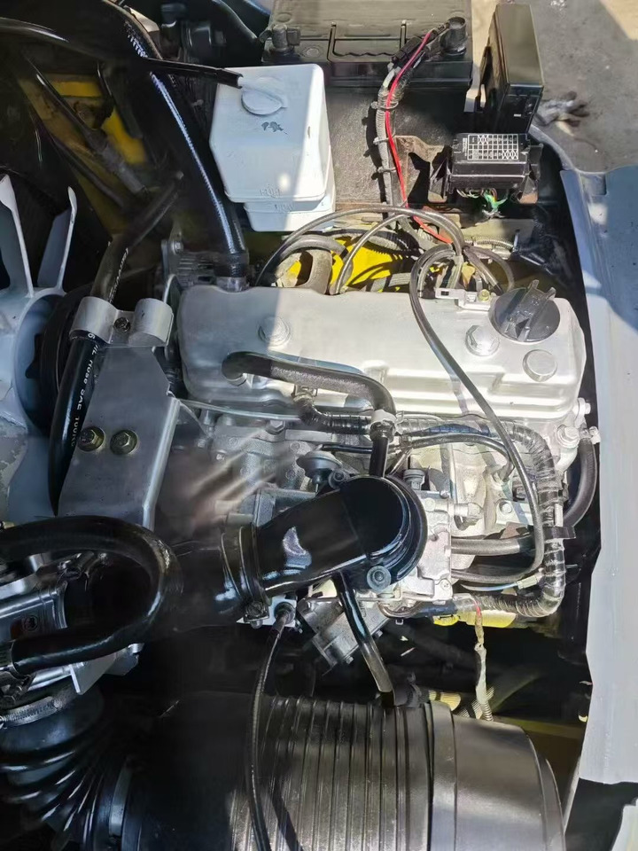 Komatsu FD50 - Stivuitor diesel: Foto 5 Komatsu FD50 - Stivuitor diesel: Foto 5