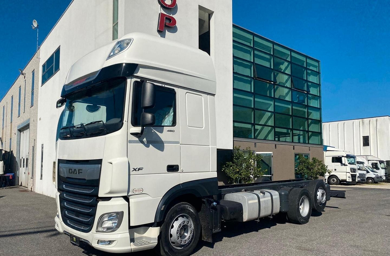DAF XF 480 FT A TELAIO 2019 EURO 6 - Camion şasiu: Foto 1 DAF XF 480 FT A TELAIO 2019 EURO 6 - Camion şasiu: Foto 1