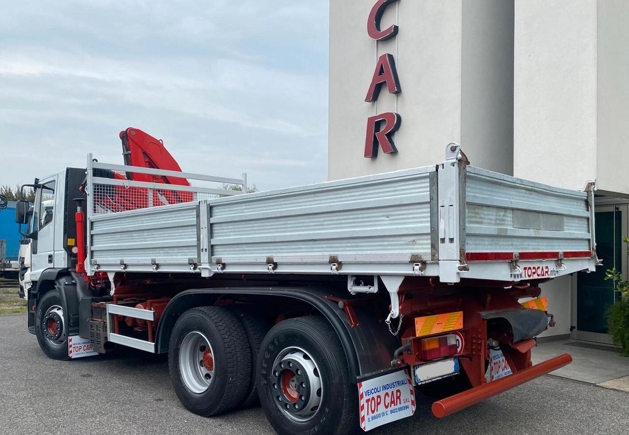 IVECO 440E38 RIBALTABILE TRILATERALE E GRU FASSI - Camion platformă, Camion cu macara: Foto 5 IVECO 440E38 RIBALTABILE TRILATERALE E GRU FASSI - Camion platformă, Camion cu macara: Foto 5
