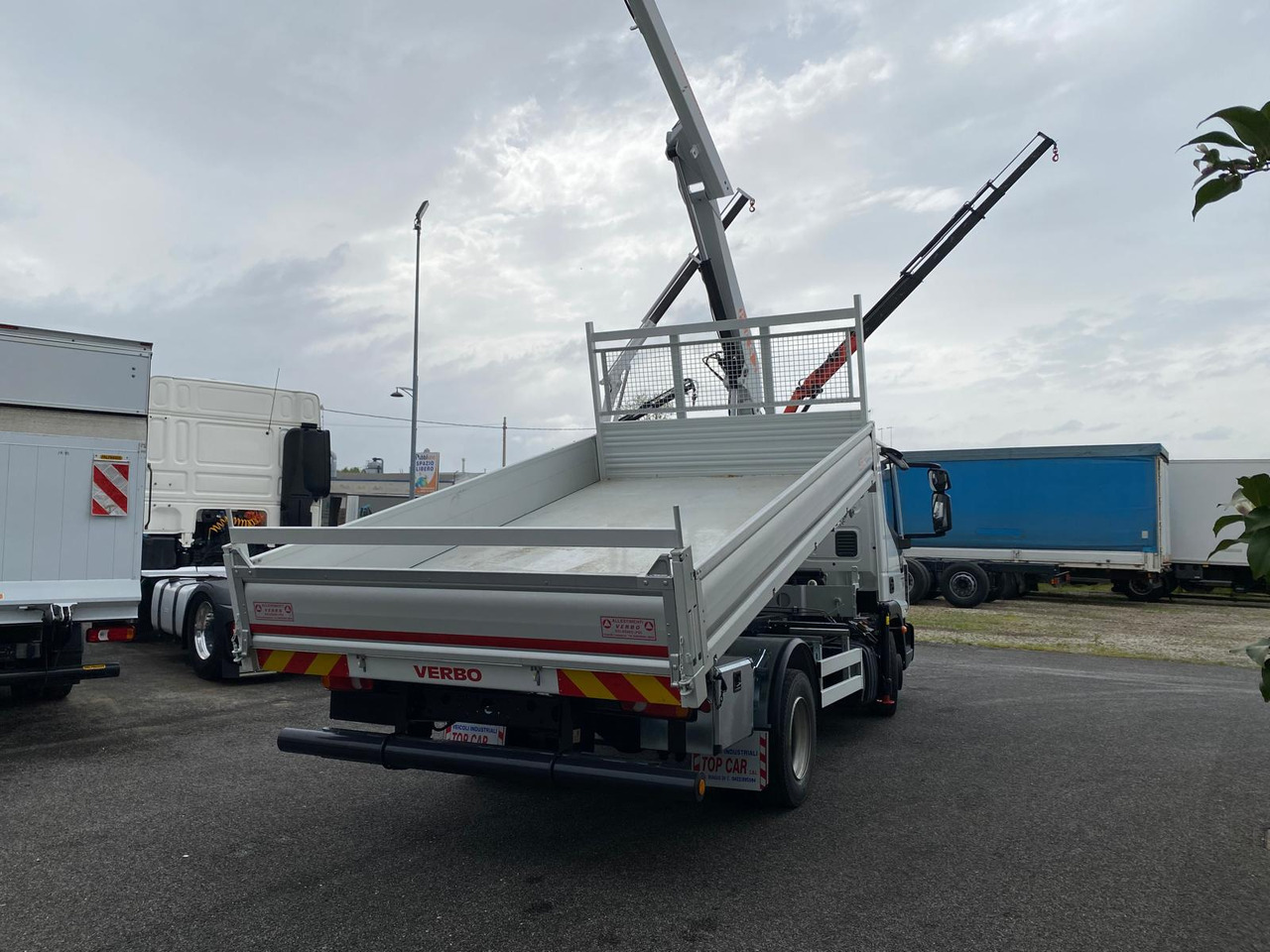 IVECO 75E16 - Camion basculantă: Foto 5 IVECO 75E16 - Camion basculantă: Foto 5