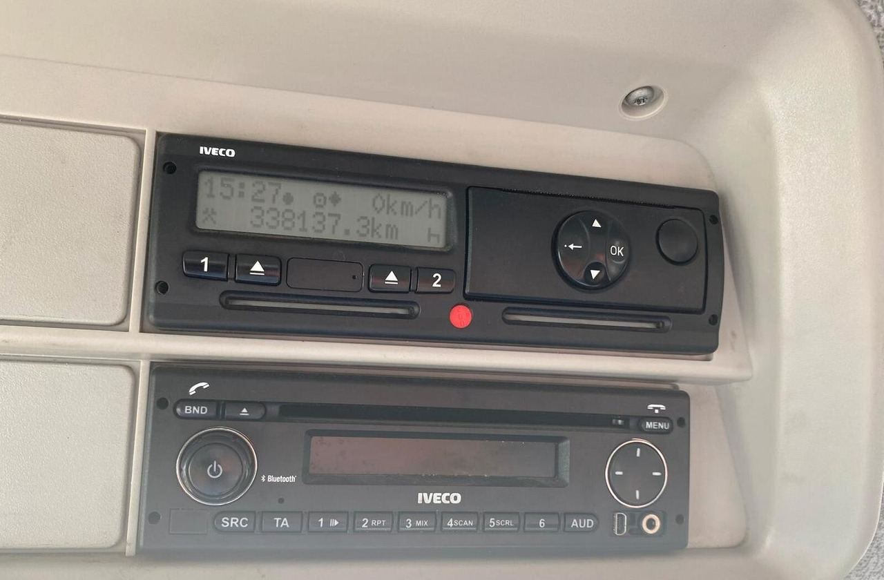 IVECO STRALIS AD260S36 CASSONE FISSO E GRU - Camion platformă, Camion cu macara: Foto 5 IVECO STRALIS AD260S36 CASSONE FISSO E GRU - Camion platformă, Camion cu macara: Foto 5