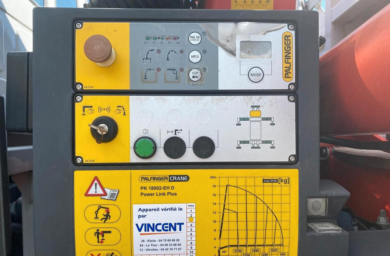 IVECO STRALIS AD260S36 CASSONE FISSO E GRU - Camion platformă, Camion cu macara: Foto 3 IVECO STRALIS AD260S36 CASSONE FISSO E GRU - Camion platformă, Camion cu macara: Foto 3