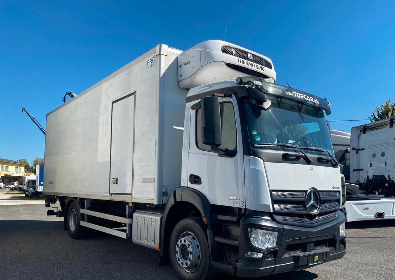 MERCEDES ANTOS 18.33 CASSONE ISOTERMICO E SPONDA - Camion frigider: Foto 3 MERCEDES ANTOS 18.33 CASSONE ISOTERMICO E SPONDA - Camion frigider: Foto 3