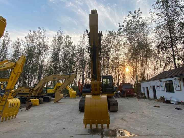 CAT320D Second Hand Excavator , Original Japan CAT Excavator , CAT 320D 320C 320B Digger - Excavator pe şenile: Foto 3 CAT320D Second Hand Excavator , Original Japan CAT Excavator , CAT 320D 320C 320B Digger - Excavator pe şenile: Foto 3